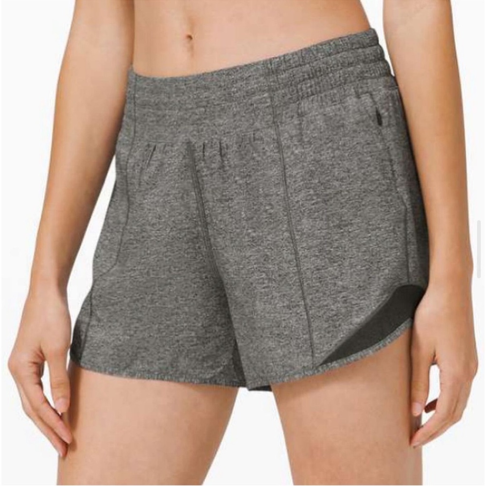 Lululemon Hotty Hot Short (4 in inseam) Grey - size 4
